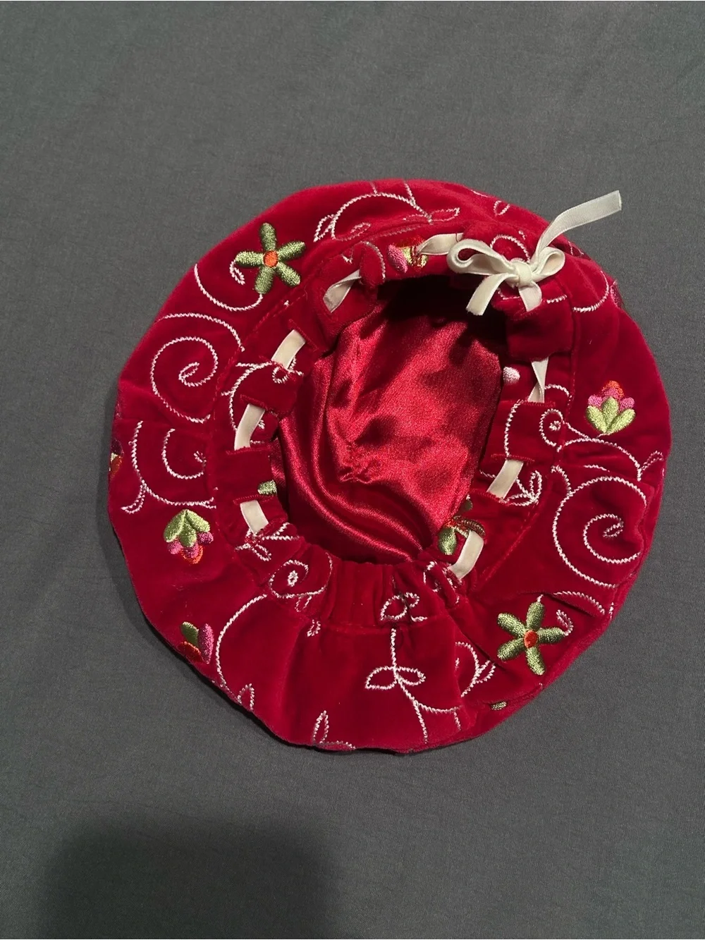 Vintage Y2K The Children’s Place Red Velvet Embroidered Floral Beret Hat